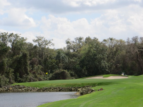 Wharf arrangement on the Par 5 6th rewards tactical restraint and precise execution.