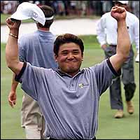 Splitting the uprights with a seismic 58  ( Allsport)