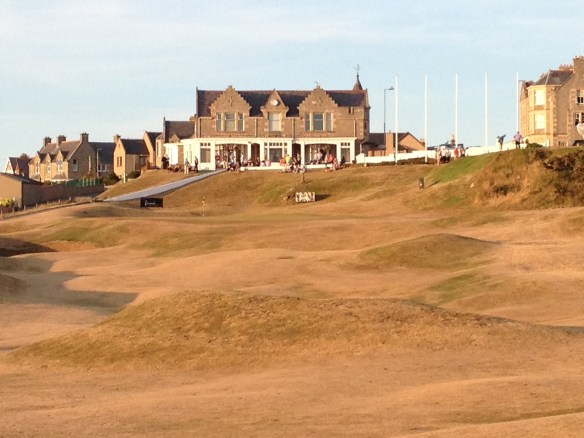 This finishing hole setting is something that will cling to you.