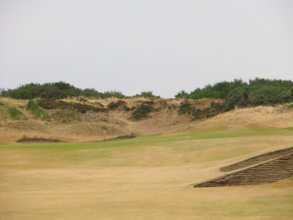 The contours created by the dunes play into and off of the hazards that lurk.