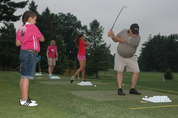 Moe and Ana Closest To The Pin