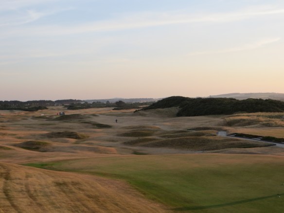 The links features you see here make for some entertaining shot making.