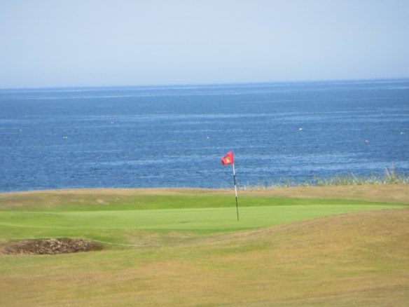 From the double green of 8 and 11 you can just make out The Hague